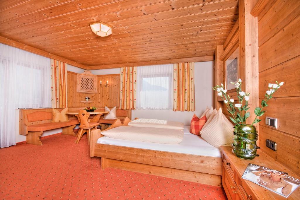 Landhaus Rohregger Нойкирхен-ам-Гросфенедигер Экстерьер фото